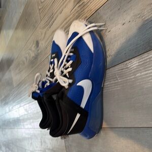 Nike Basketball Sneakers  worn once 5.5